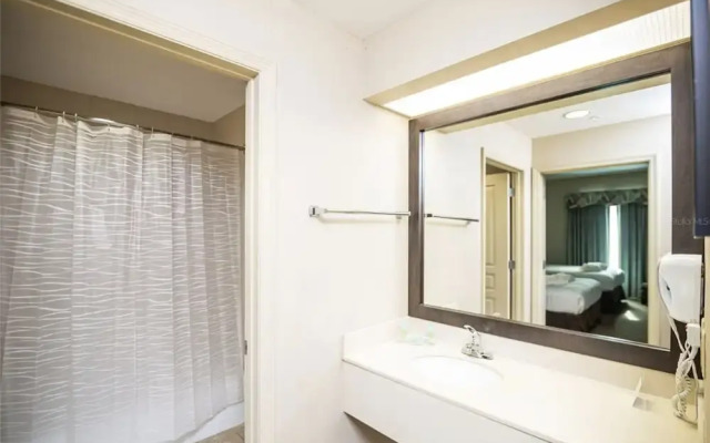 Lake Buena Vista Suite 2 Queens