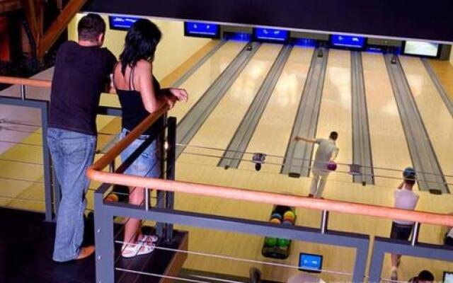 Kukubara Bowling Center
