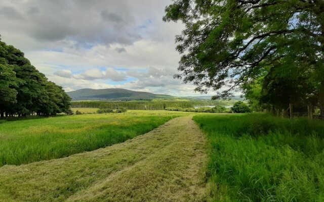 Abhainn Ri Cottages