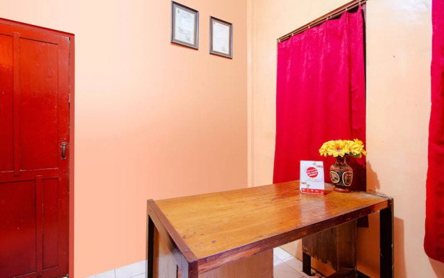 House 24 by OYO Rooms
