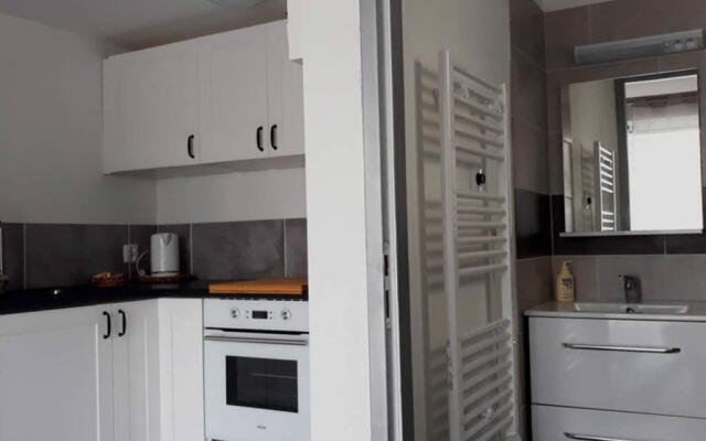 Charmant studio avec mezzanine et terrasse