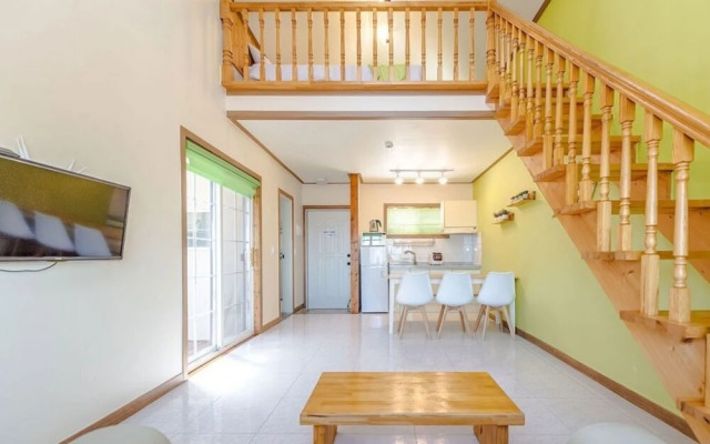 Yeosu Maison Blanche Pension