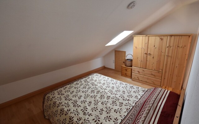 Cozy Apartment in Lechbruck With Garden