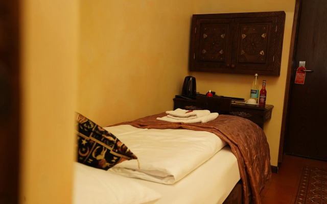 Hotel Villa Oriental & Restaurant
