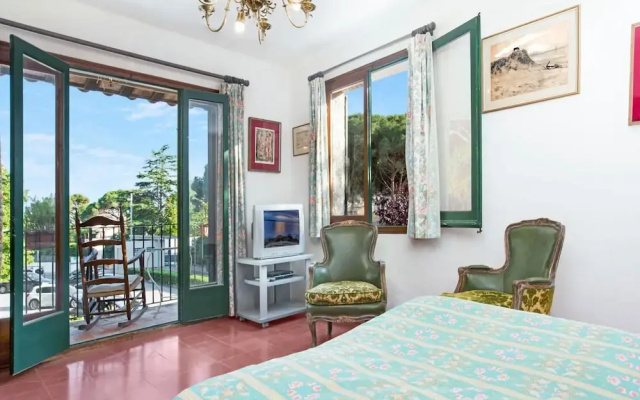 Villa With 4 Bedroom for 7 People