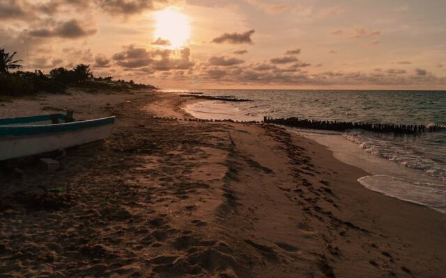 Breathtaking Beach Villa, Feel the Inviting Vibe!
