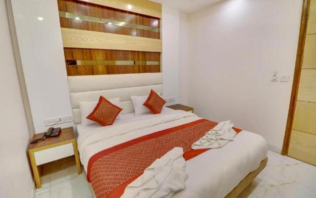 Orange Snapper Hotel