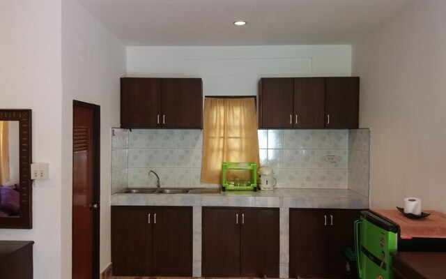 Lanta School Beach Resort