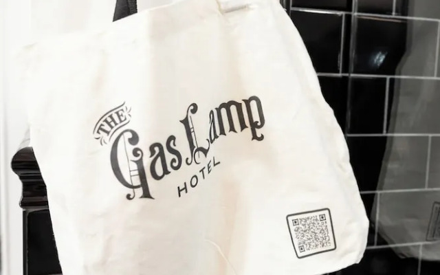 The Gas Lamp Hotel - Davy Suite