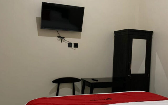 RedDoorz Syariah near Kawasan Simpang Lima Pati