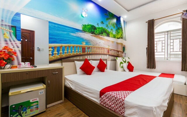 Seven Stars Hotel by OYO Rooms