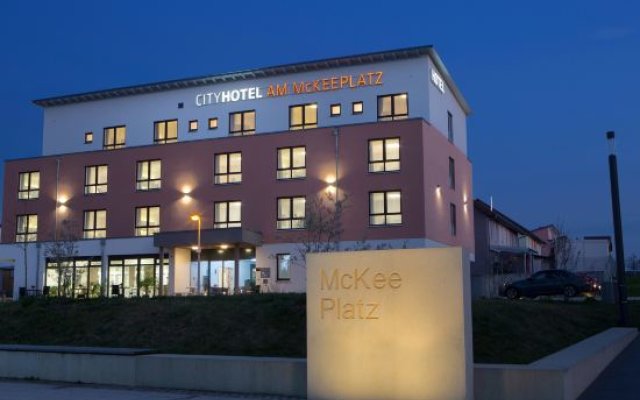 McKEE CITY HOTEL GmbH