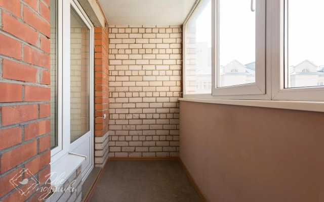 Две Подушки на ул. Ленинградская, 79