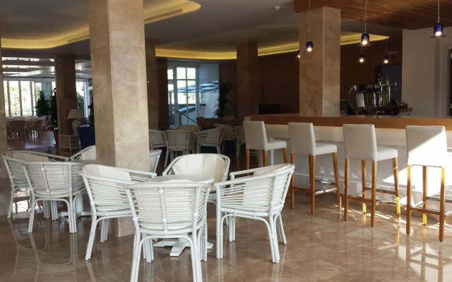 Puerto Azul Suite Hotel