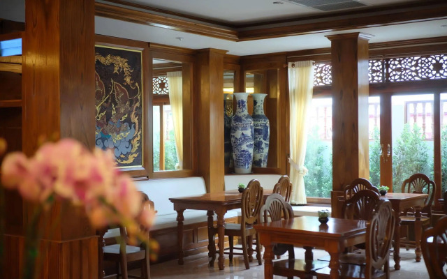 Sunday Villa Sirilanna Hotel