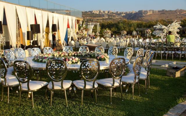 Damour Country Club