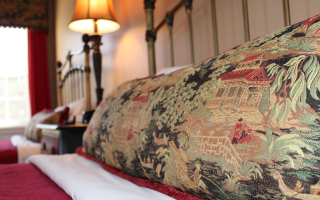 Providence Manor House Bed & Breakfast