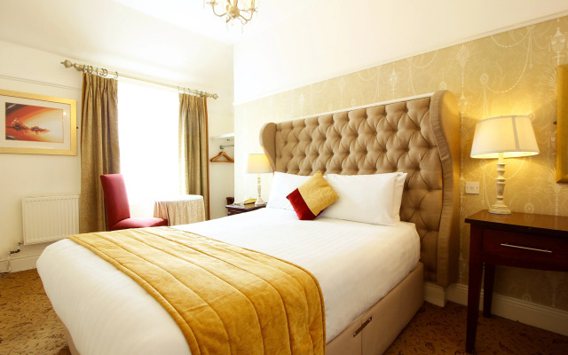 Castle Hotel