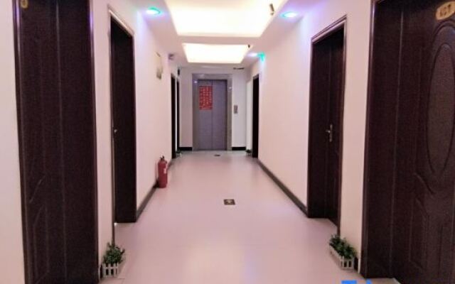 Xinzheng Qiandu Hotel