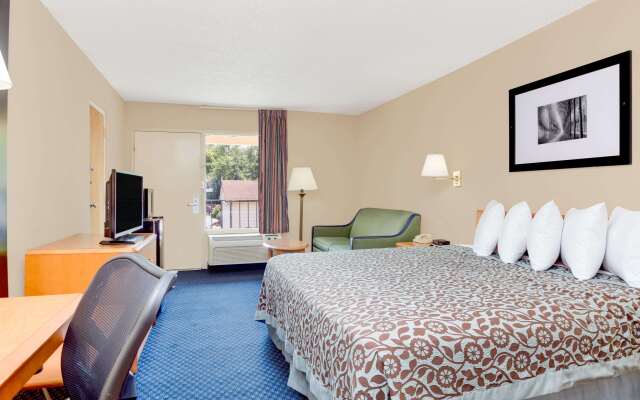 Days Inn by Wyndham Downtown Aiken