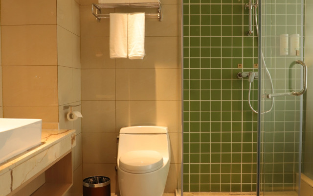 Vienna 3 Best Hotel (Heze High-tech Zone)
