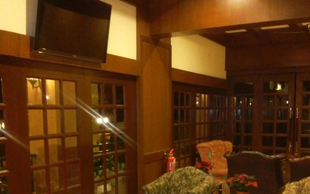 Iris House Hotel