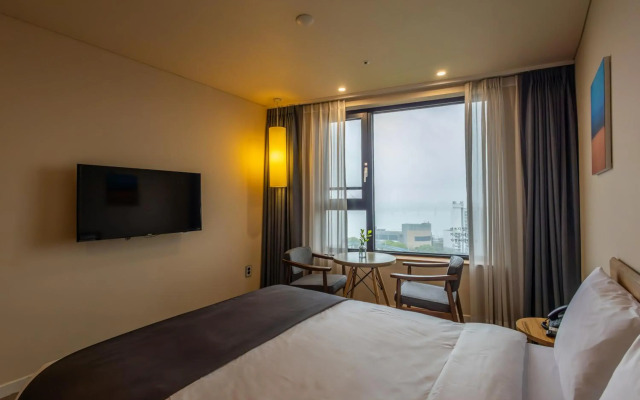 JK Blossom Hotel
