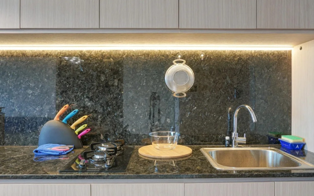 Elegant 2Br Citralake Suites Apartment
