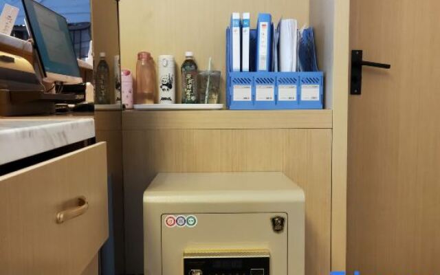 Rezen Hotel Nanning Jiangnan Wanda Plaza  Youyi Road