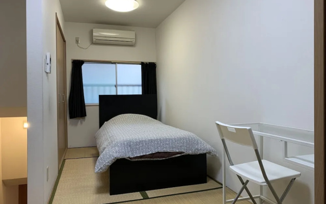 Higashimikuni House – Guest Rooms – Osaka