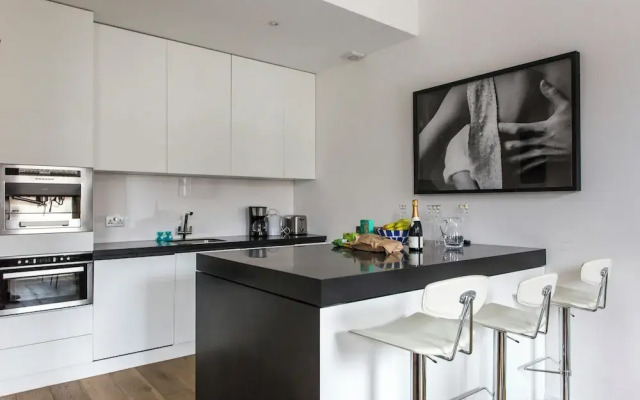 Cromwell Road II by Onefinestay