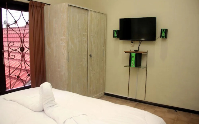 ALA Hostel – Guest Rooms – Kuta
