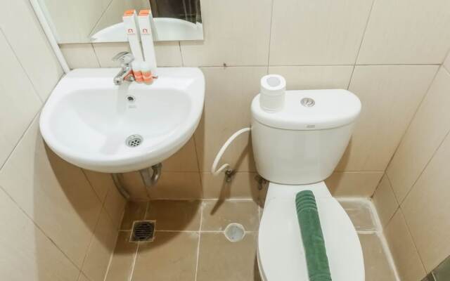 Relaxing Studio Apartment at Tamansari Papilio