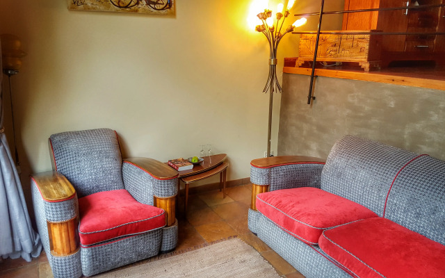 Mimosa Lodge