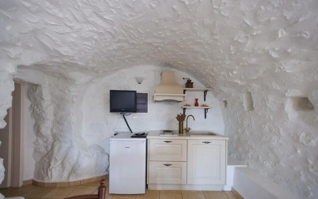 Lithos Stone Suites
