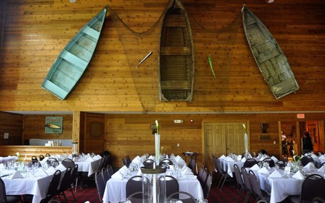 The Lodge at Crooked Lake