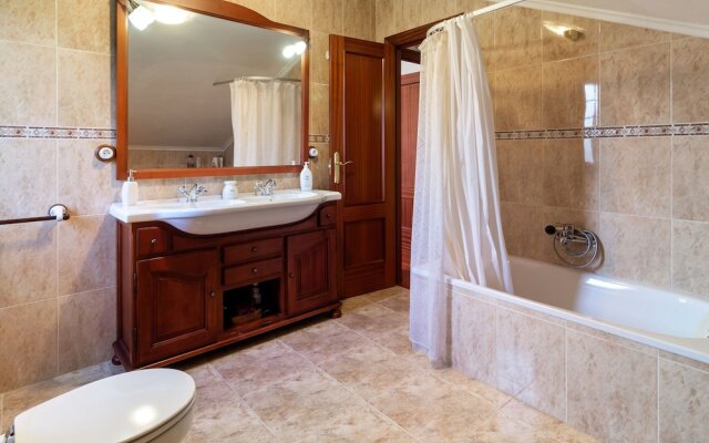 Exquisite Holiday Home in Carasa With Private Garden