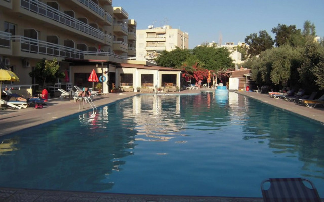 Sunquest Gardens Holiday Resort