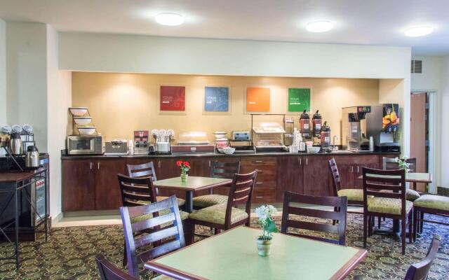 Quality Inn & Suites Vail Valley