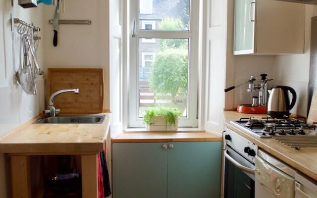 1 Bedroom Ground Floor Colony Flat