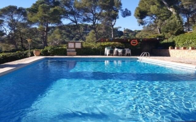 Apartment - 2 Bedrooms with Pool - 104677