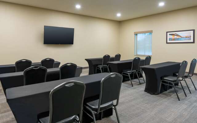 Ameniti Bay, BW Signature Collection