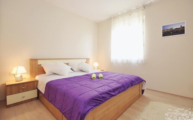 Stunning Home in Zadar With Wifi and 2 Bedrooms