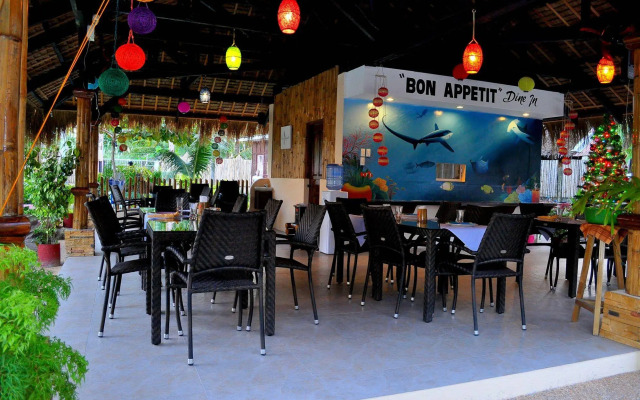 Slam's Garden Dive Resort