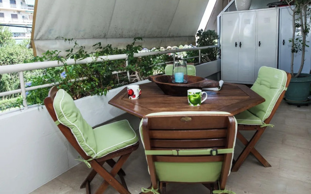Stylish Athinas House in Kallithea