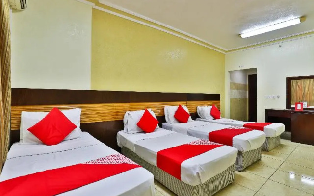OYO 429 Hamsat Taiba Hotel