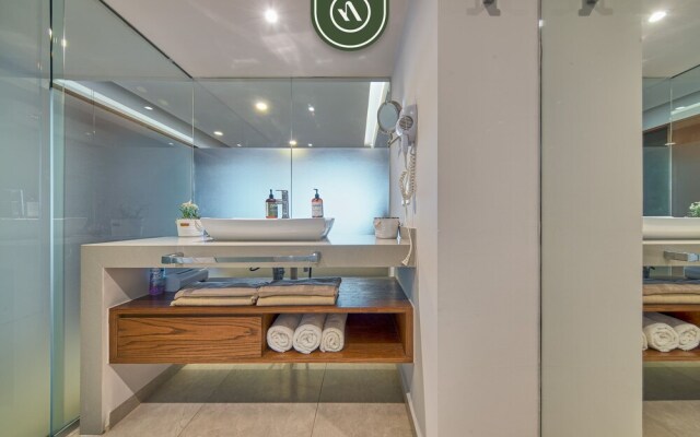 Harbor 171 by Naya Homes