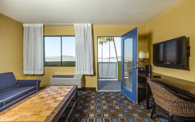 The Nautical Beachfront Resort