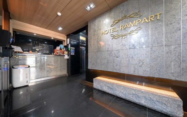Sadang Rampart