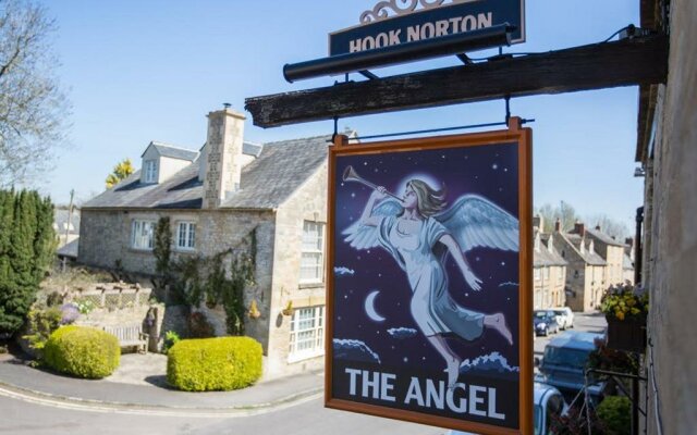 The Angel at Burford